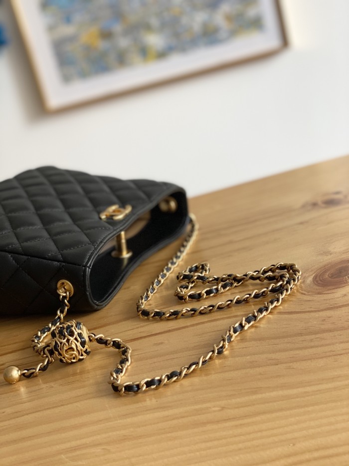 Handbag  Chanel  3259  size  16×19.5×8.5 cm