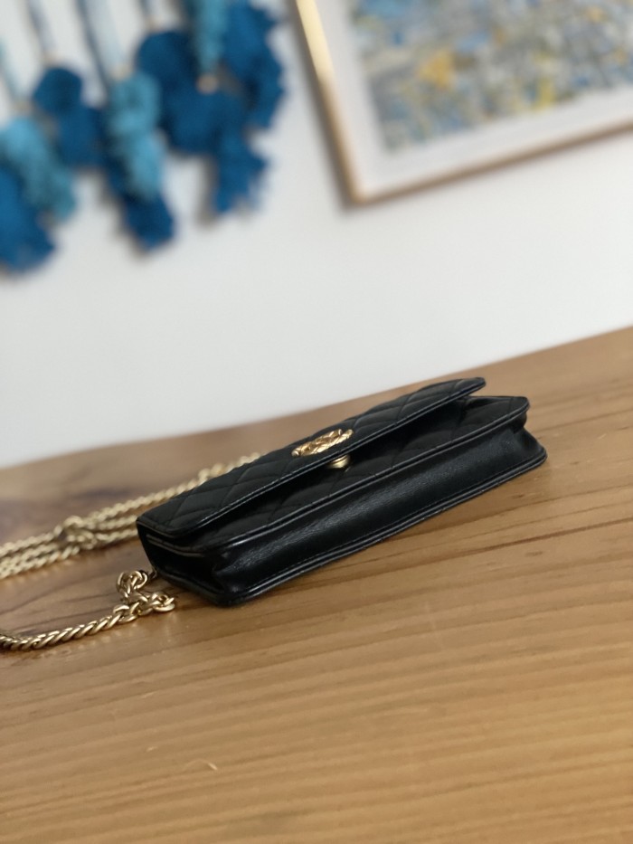 Handbag  Chanel  81224  size  16 cm