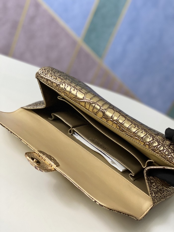 Handbag Chanel  6603  size 30.13.4  cm