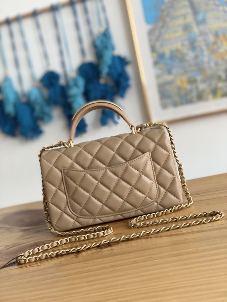  Handbag  Chanel  AS2431  size  20X14X7 CM