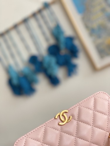 Handbag  Chanel  AP81214   size  10*18*4.5 cm