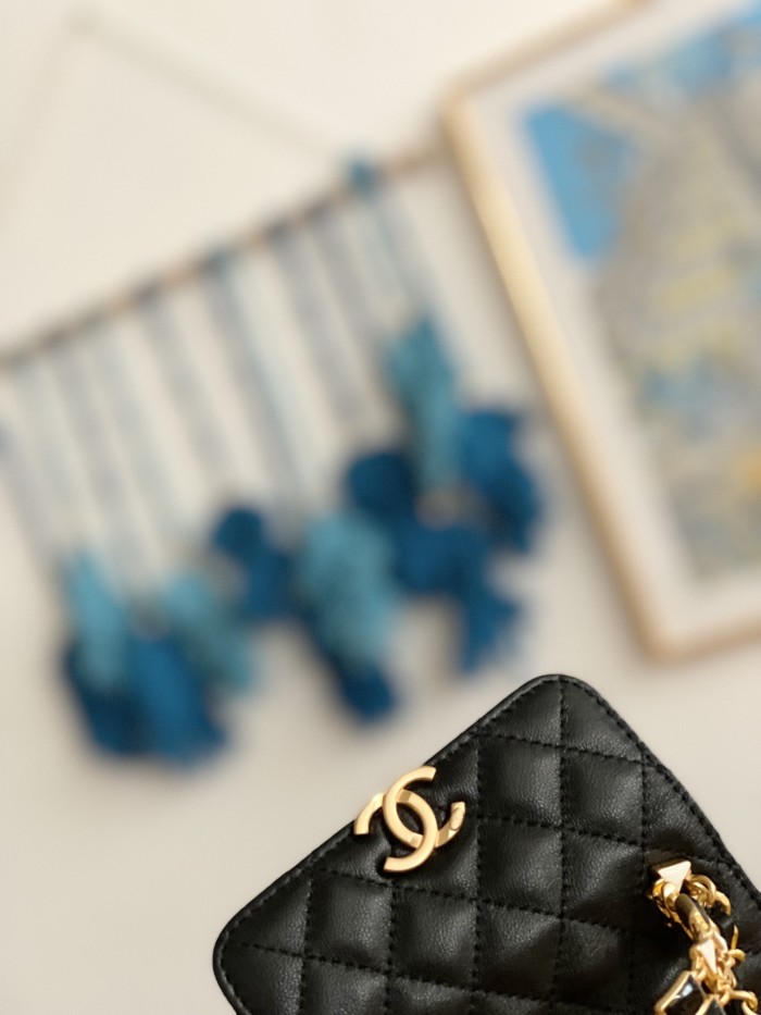 Handbag  Chanel  AP81212  size  8.5*11*4 cm