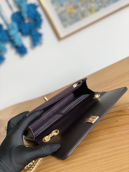 Handbag  Chanel  81221  size  19 cm