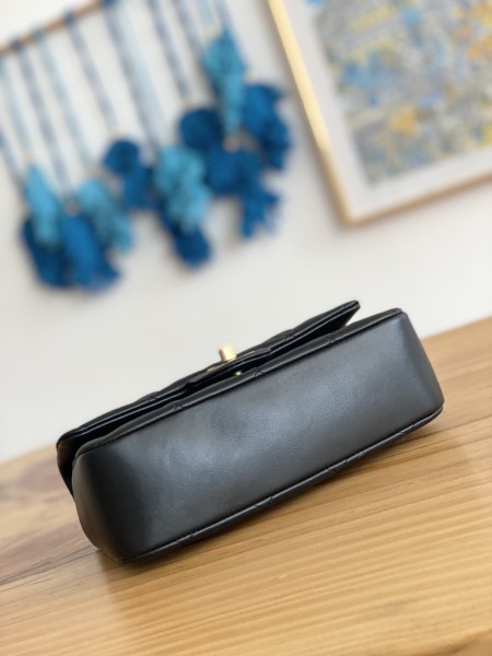  Handbag Chanel 3457  size  14*20*8 cm