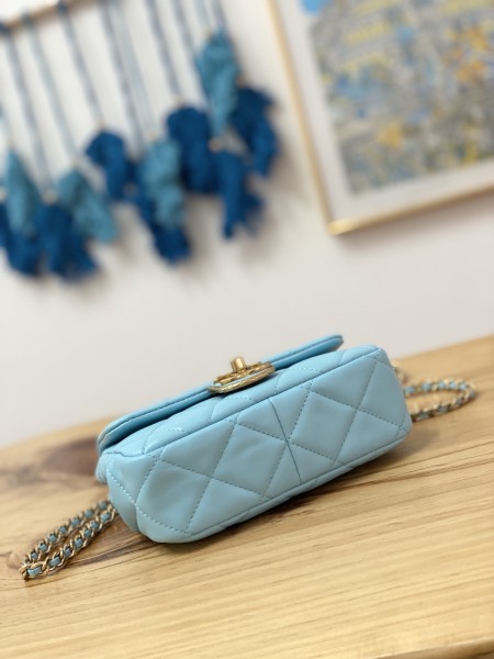 Handbag Chanel  3473  size  13*18*6 cm