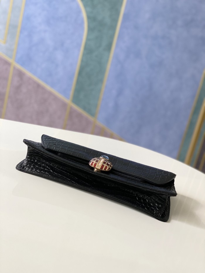 Handbag Chanel  6603  size  30.13.4  cm