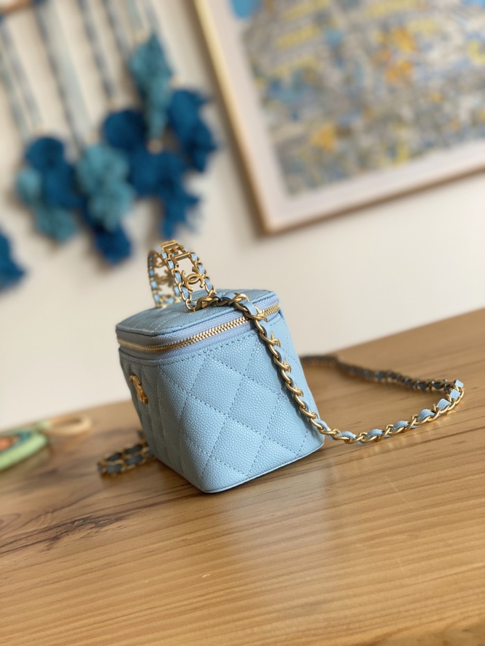 Handbag  Chanel  81195  size  16  9.5  8  cm