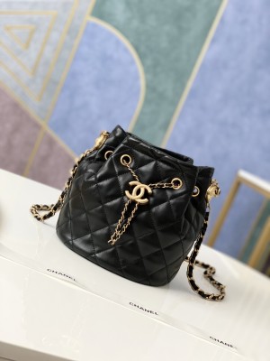 Handbag Chanel  2057  size  20*23*13 cm