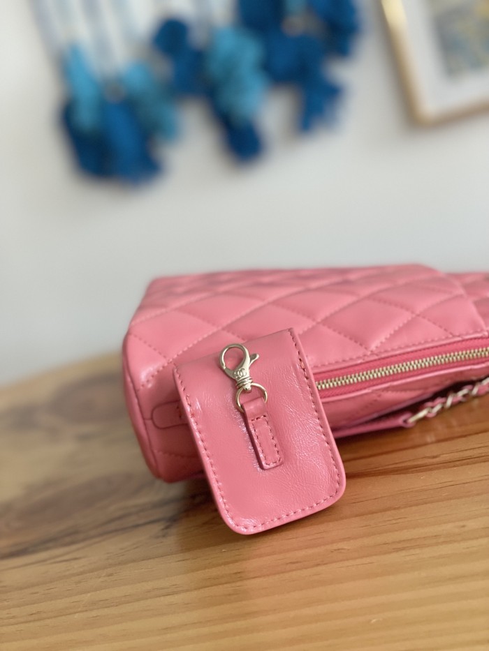 Handbag  Chanel  3332  size  21*23*8* cm