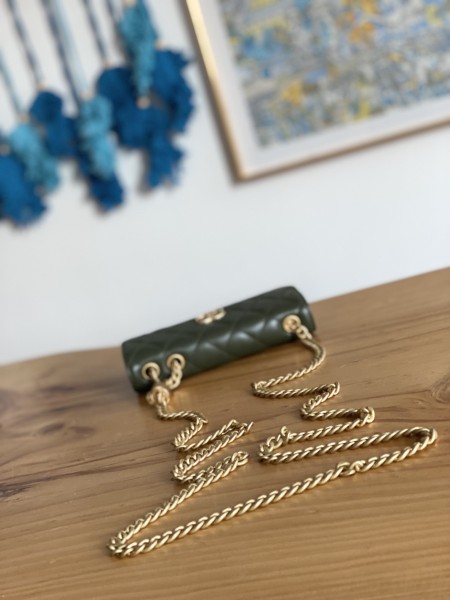 Handbag  Chanel  81224  size  16 cm