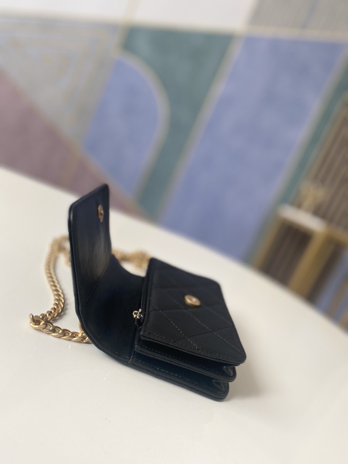 Handbag Chanel  81185 size 15 cm