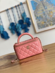 Handbag  Chanel  81208  size  9.5 17 8 cm