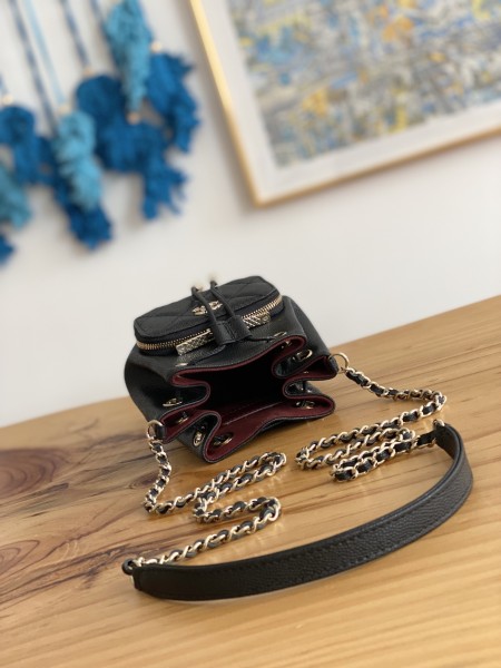 Handbag Chanel  2913  size  12.5*10*7.5 cm