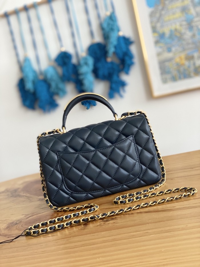  Handbag  Chanel  AS2431  size  20X14X7 CM