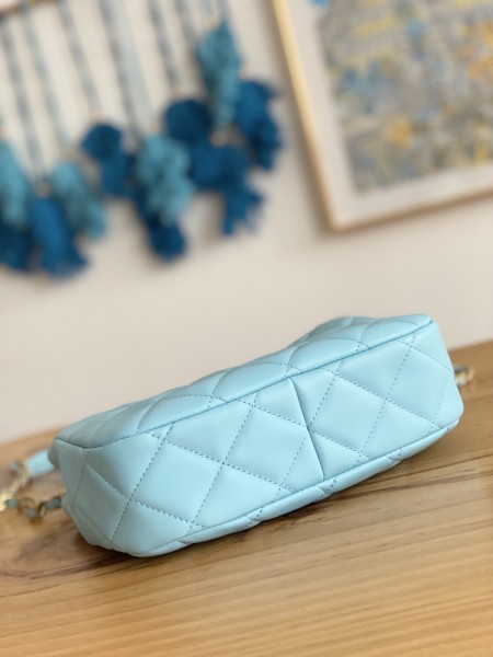  Handbag  Chanel 3476  size  17*23*7* cm