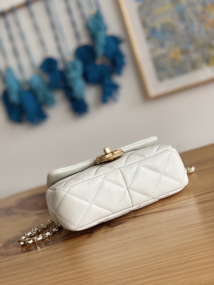 Handbag Chanel  3473  size  13*18*6  cm