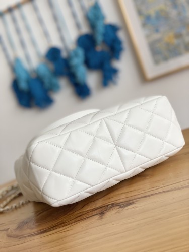 Handbag  Chanel  3477  size  22*25*9* cm