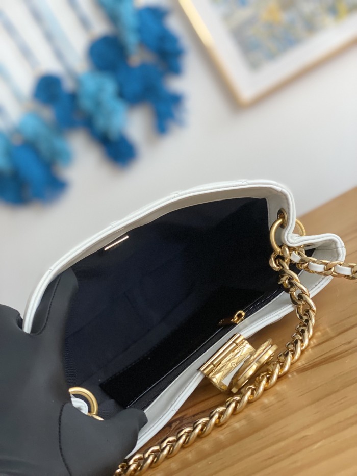  Handbag  Chanel 3476  size  17*23*7* cm