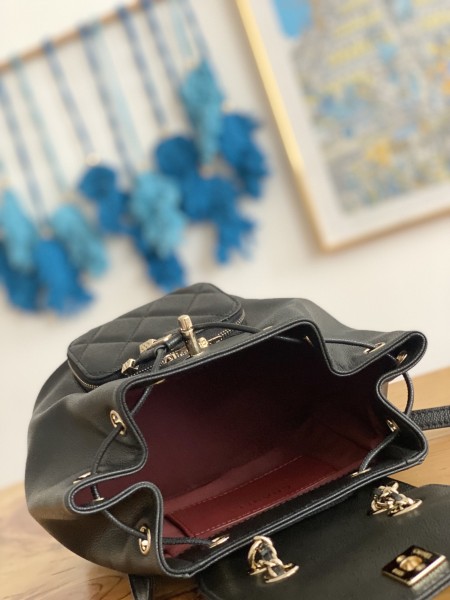  Handbag Chanel  AS3530  size  19*20*12  cm