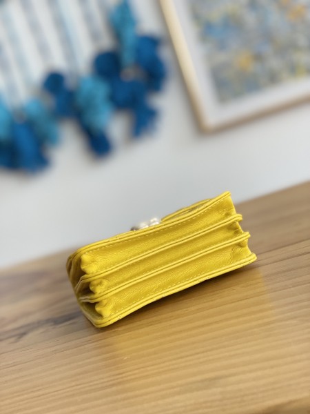 Handbag  Chanel  81209  size  12.5 cm