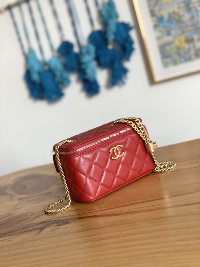 Handbag  Chanel 81222 size 16.5  cm