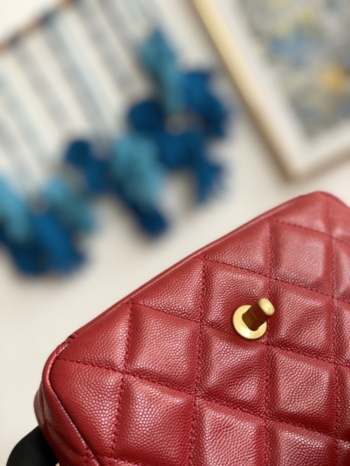 Handbag  Chanel  3369  size  21X14.5X6 cm 