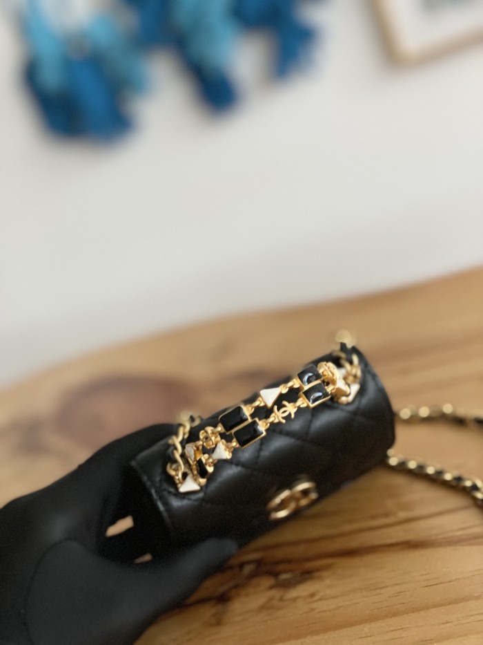 Handbag  Chanel  AP81212  size  8.5*11*4 cm