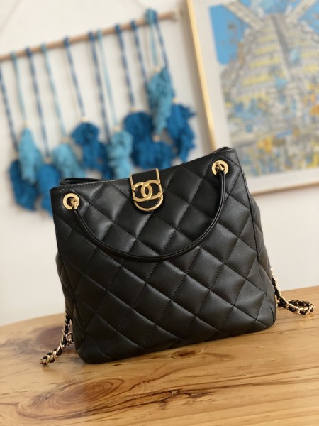 Handbag  Chanel 3477  size  22*25*9* cm