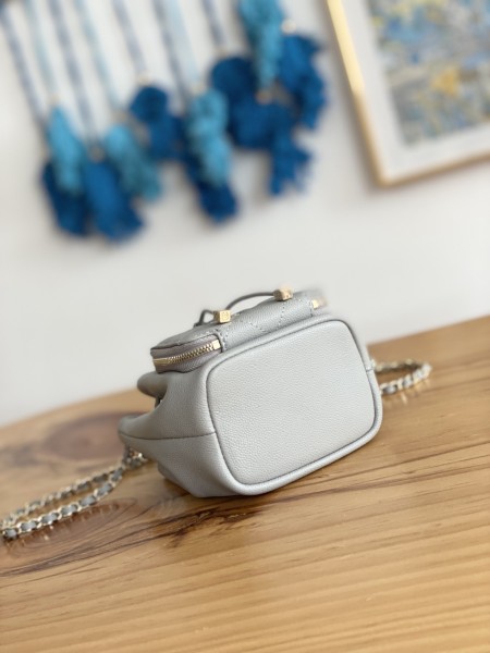 Handbag Chanel   2913  size 12.5*10*7.5 cm