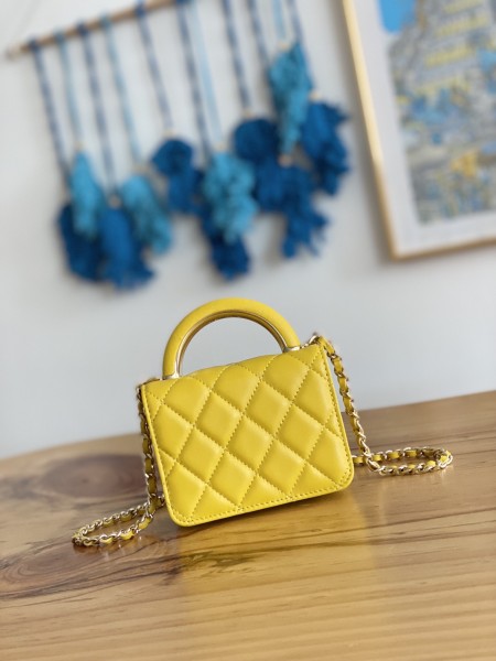 Handbag  Chanel  81209  size  12.5 cm