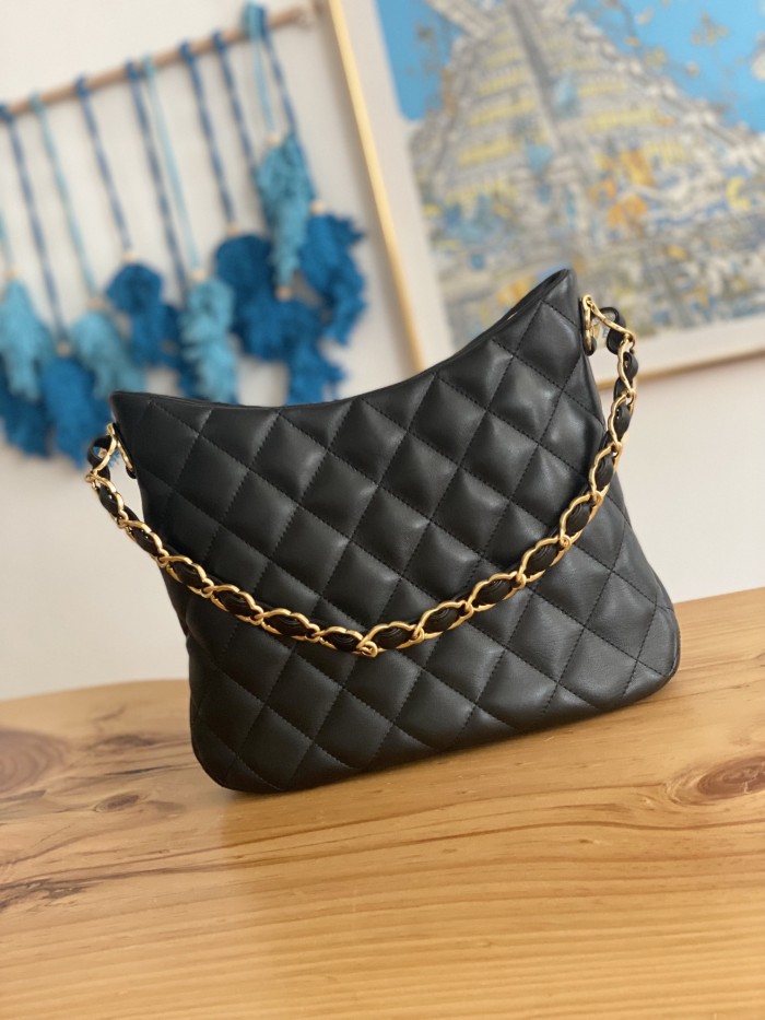Handbag  Chanel  AS3631  size  26×30×7 cm