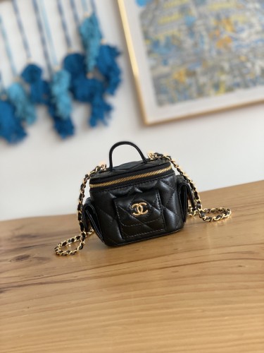Handbag  Chanel  AP81232  size  10.5*7*8.5 cm