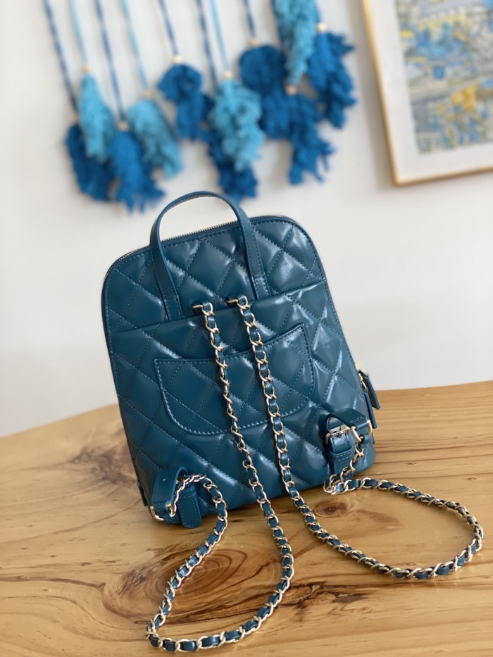 Handbag  Chanel  3332  size 21*23*8* cm