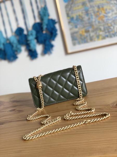 Handbag  Chanel  81224  size  16 cm