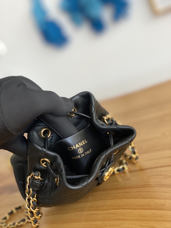 Handbag Chanel  2750  size  14*11*8  cm