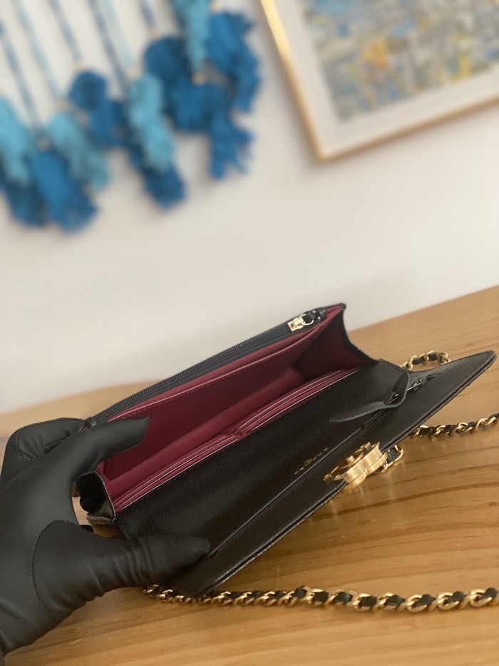 Handbag Chanel 81233  size  19 cm