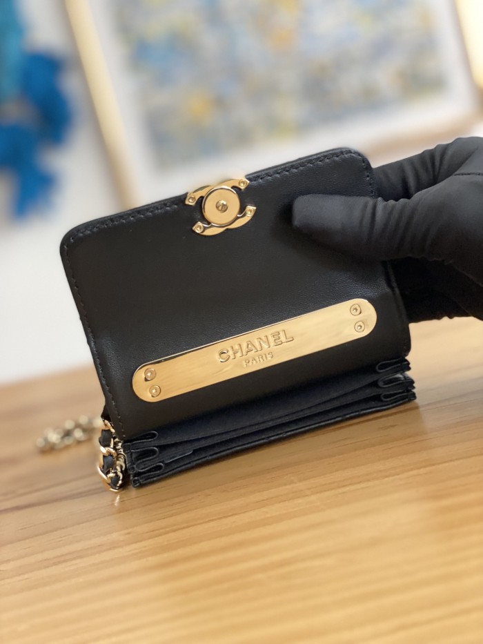 Handbag  Chanel   81209  size  12.5 cm 