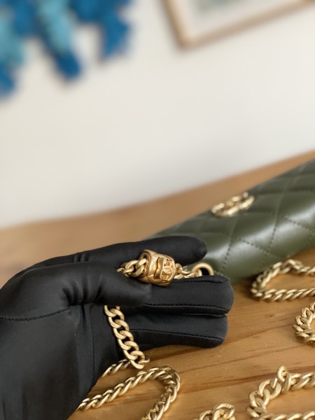 Handbag  Chanel  81224  size  16 cm