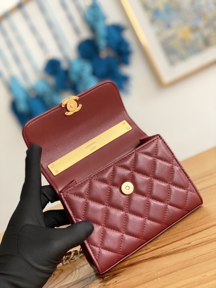 Handbag  Chanel  AP81213  size  11.5*14.5*5.5 cm