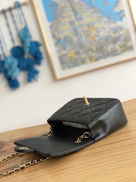  Handbag Chanel 3457  size  14*20*8 cm