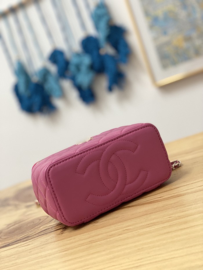 Handbag  Chanel  81208  size  9.5 17 8 cm 