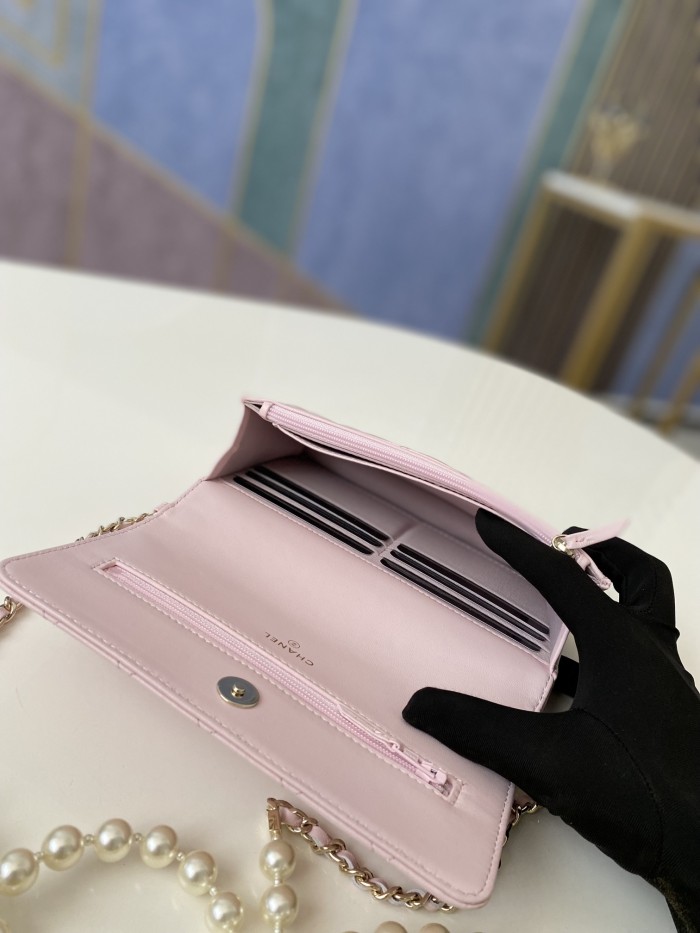 Handbag Chanel  81180  size  19 cm