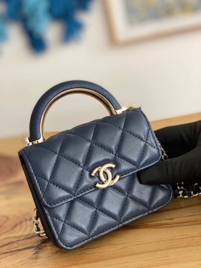 Handbag  Chanel  81209  size  12.5 cm