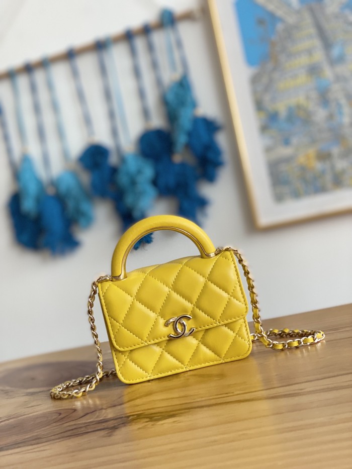 Handbag  Chanel  81209  size  12.5 cm