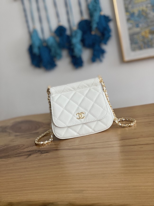  Handbag Chanel AP3004  size 11X12X5 cm
