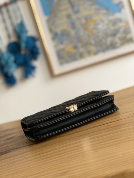 Handbag  Chanel  81207  size  19 cm