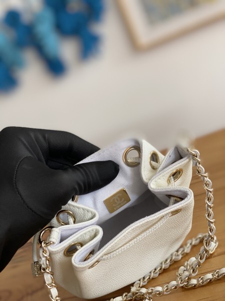 Handbag Chanel  2913  size  12.5*10*7.5 cm