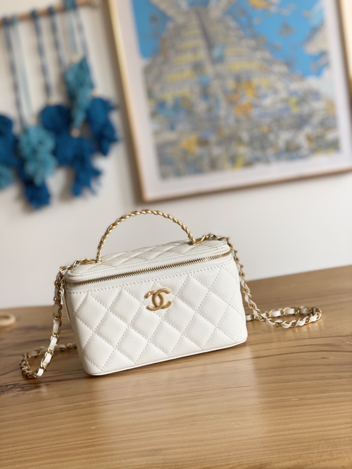 Handbag  Chanel  81195  size  16  9.5  8  cm