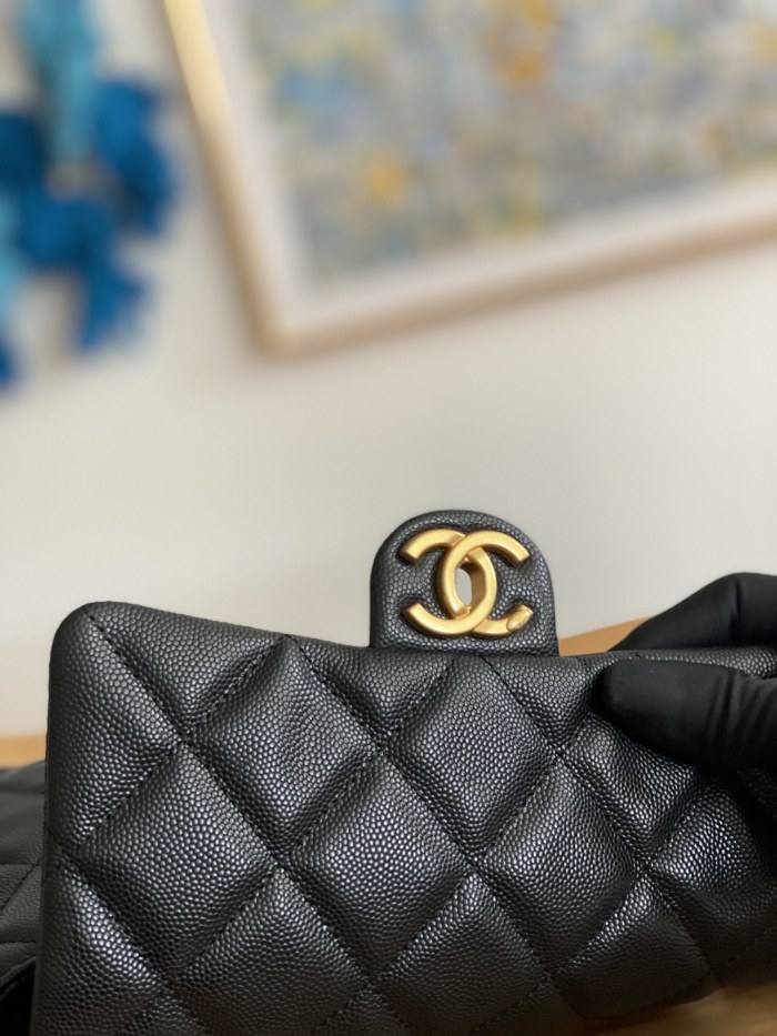 Handbag  Chanel  3369  size  21X14.5X6 cm