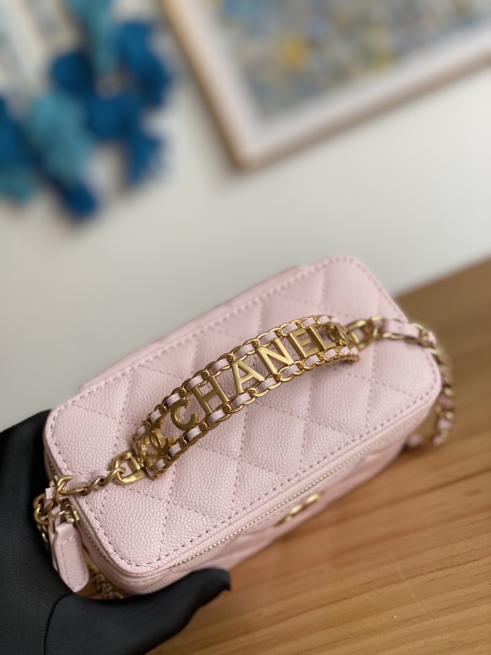 Handbag  Chanel   81195  size 16  9.5  8  cm